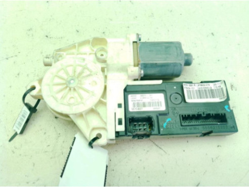 0130822331 ELEVALUNAS PUERTA LAT DEL DER RENAULT LAGUNA III (BT0/1)|Desguaces La Cabaña 2