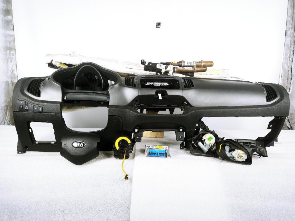 null KIT AIRBAGS + SALPICADERO + CINTURONES + CENTRALITA KIA SPORTAGE (SL) |Desguaces La Cabaña