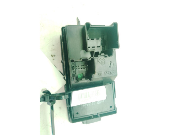 00008406 MANDO ELEVALUNAS PUERTA LAT DEL DER OPEL INSIGNIA A (G09)|Desguaces La Cabaña