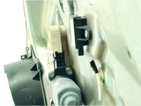 A2218902467 ELEVALUNAS PUERTA LAT TRA DER MERCEDES BENZ CLASE S (W221)|Desguaces La Cabaña