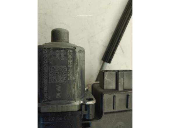 5Q0959408D ELEVALUNAS PUERTA LAT TRA DER CUPRA FORMENTOR (KM7)|Desguaces La Cabaña