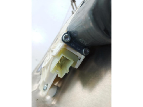 ELEVALUNAS PUERTA LAT TRA DER MERCEDES BENZ CLASE C (W204)|Desguaces La Cabaña