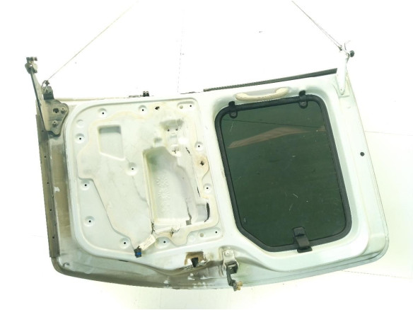 A4157303100  PUERTA LAT TRA DER MERCEDES BENZ CITAN Combi (415)|Desguaces La Cabaña