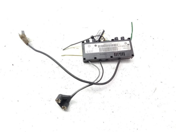 9652270680 AMPLIFICADOR ANTENA CITROEN C6 (TD_)|Desguaces La Cabaña
