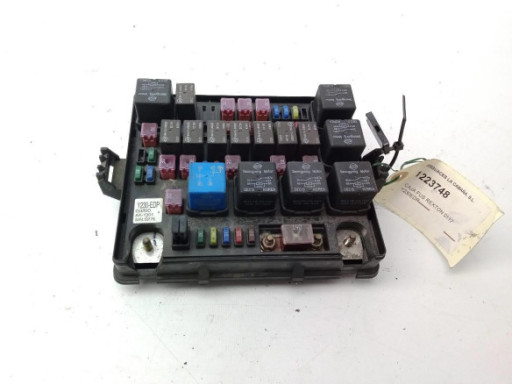 CAJA FUSIBLES INTERIOR (BSI)|Desguaces La Cabaña