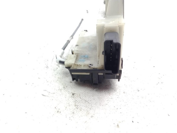 CERRADURA PUERTA LAT DEL DER PEUGEOT 208|Desguaces La Cabaña