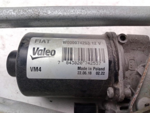 52069330 MOTOR LIMPIAPARABRISAS DEL FIAT TIPO Fastback (357_)|Desguaces La Cabaña