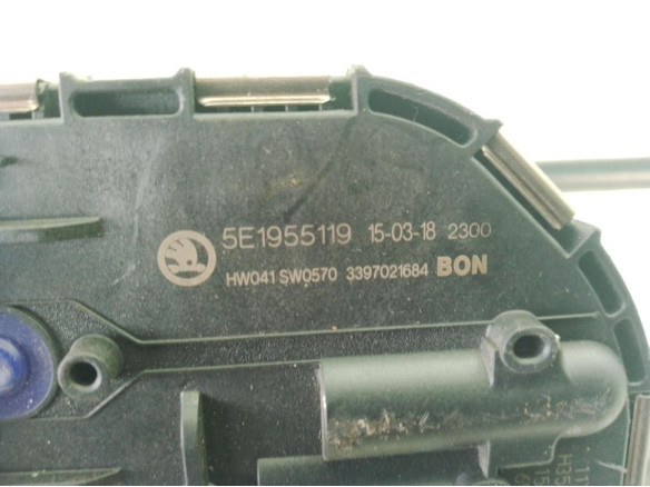 MOTOR LIMPIAPARABRISAS DEL SKODA OCTAVIA III (5E3, NL3, NR3)|Desguaces La Cabaña