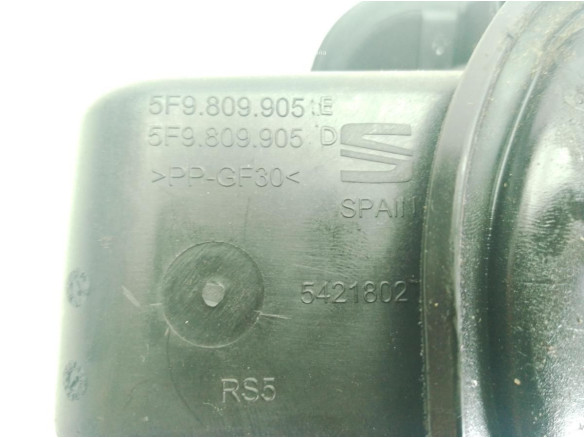 1K0010497 TAPA COMBUSTIBLE SEAT LEON ST (5F8)|Desguaces La Cabaña