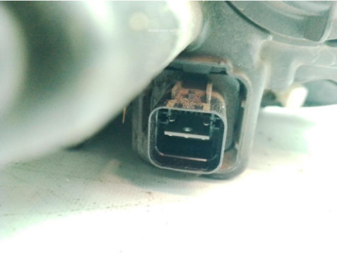 921013E110 FARO IZQUIERDO KIA SORENTO I (JC)|Desguaces La Cabaña