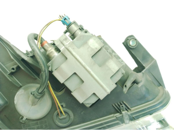 3B7941017M FARO IZQUIERDO VW PASSAT (3B3)|Desguaces La Cabaña