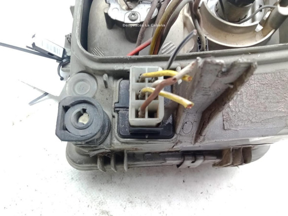 FARO IZQUIERDO MERCEDES BENZ VITO Furgón (638)|Desguaces La Cabaña