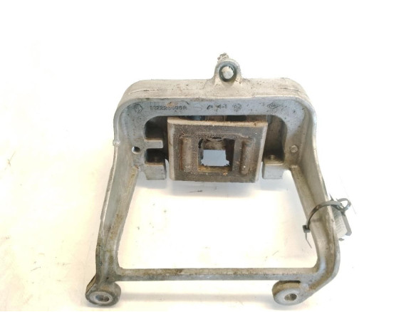 SOPORTE MOTOR IZQ RENAULT MASTER III Furgón (FV)|Desguaces La Cabaña