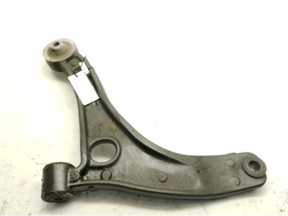 8200688871  BRAZO SUSPENSION DEL IZQ INF RENAULT MASTER III Furgón (FV)|Desguaces La Cabaña