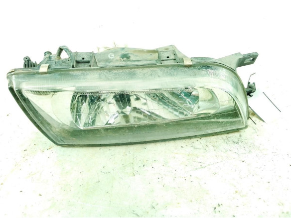 FARO DERECHO NISSAN ALMERA I (N15)|Desguaces La Cabaña