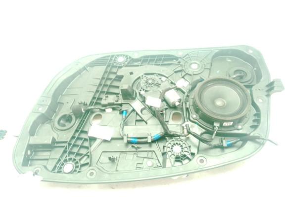 82481A6700 ELEVALUNAS PUERTA LAT DEL DER HYUNDAI i30 (GD)|Desguaces La Cabaña
