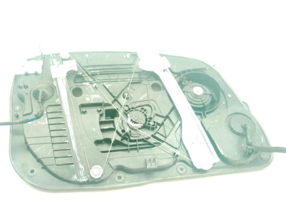 82481A6700 ELEVALUNAS PUERTA LAT DEL DER HYUNDAI i30 (GD)|Desguaces La Cabaña