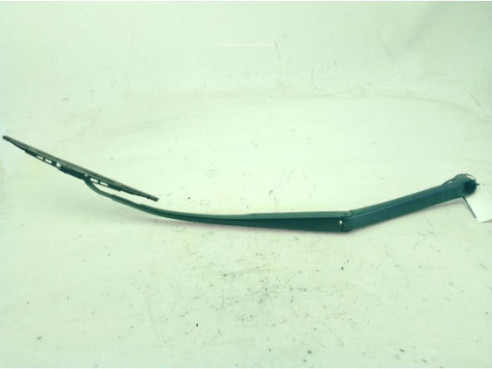 98320A5000 BRAZO LIMPIAPARABRISAS DEL DER HYUNDAI i30 (GD)|Desguaces La Cabaña