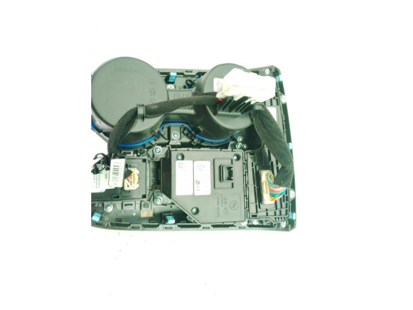 3W22H01500 INTERRUPTOR FRENO MANO ELECTRICO HYUNDAI TUCSON (NX4E, NX4A)|Desguaces La Cabaña