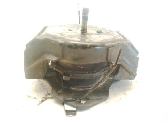 02Z262 SOPORTE MOTOR DER MITSUBISHI MONTERO III Canvas Top (V6_W, V7_W)|Desguaces La Cabaña