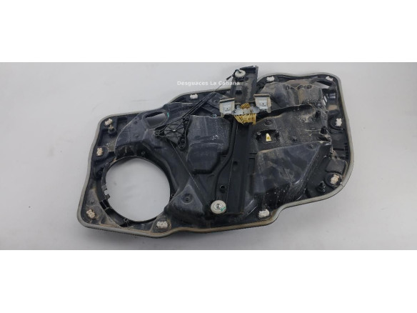 00520155000 ELEVALUNAS PUERTA LAT DEL IZQ JEEP RENEGADE Todo terreno, cerrada (BU) |Desguaces La Cabaña
