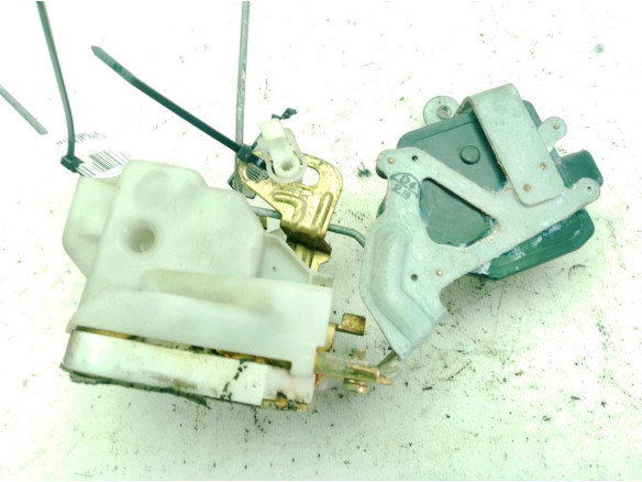 CERRADURA PUERTA LAT TRA DER MITSUBISHI MONTERO III Canvas Top (V6_W, V7_W)|Desguaces La Cabaña
