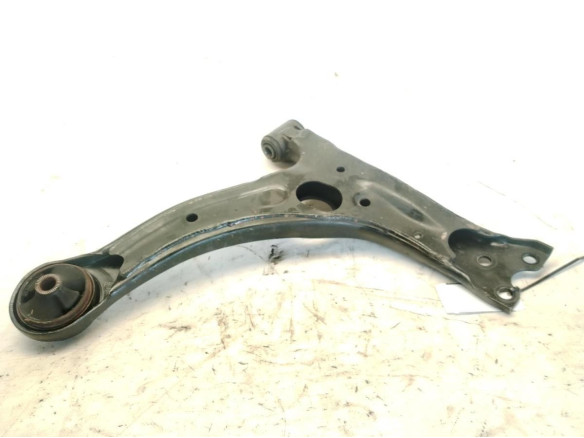 4806947040 BRAZO SUSPENSION DEL IZQ INF TOYOTA YARIS (_P1_)|Desguaces La Cabaña