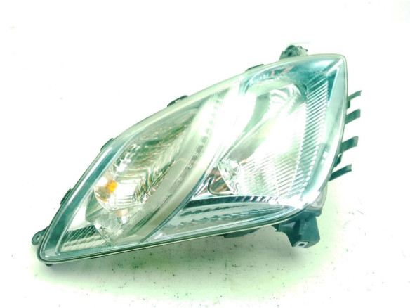 8113047181 FARO DERECHO TOYOTA YARIS (_P1_)|Desguaces La Cabaña