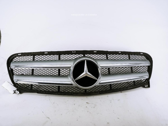 A000880060 REJILLA / CALANDRA MERCEDES BENZ CLASE GLA (X156)|Desguaces La Cabaña