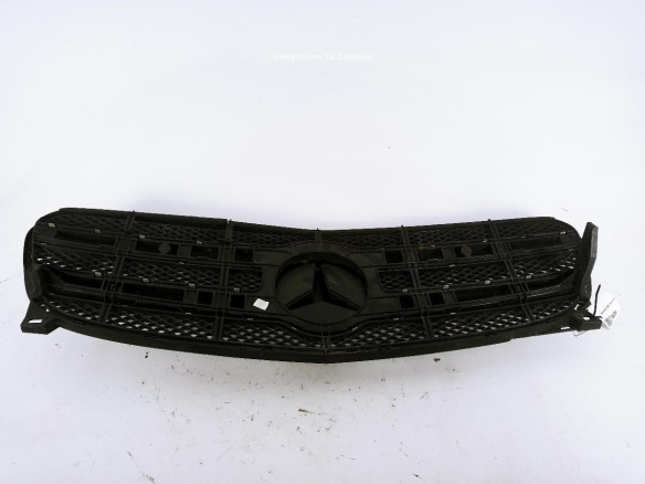 A000880060 REJILLA / CALANDRA MERCEDES BENZ CLASE GLA (X156)|Desguaces La Cabaña
