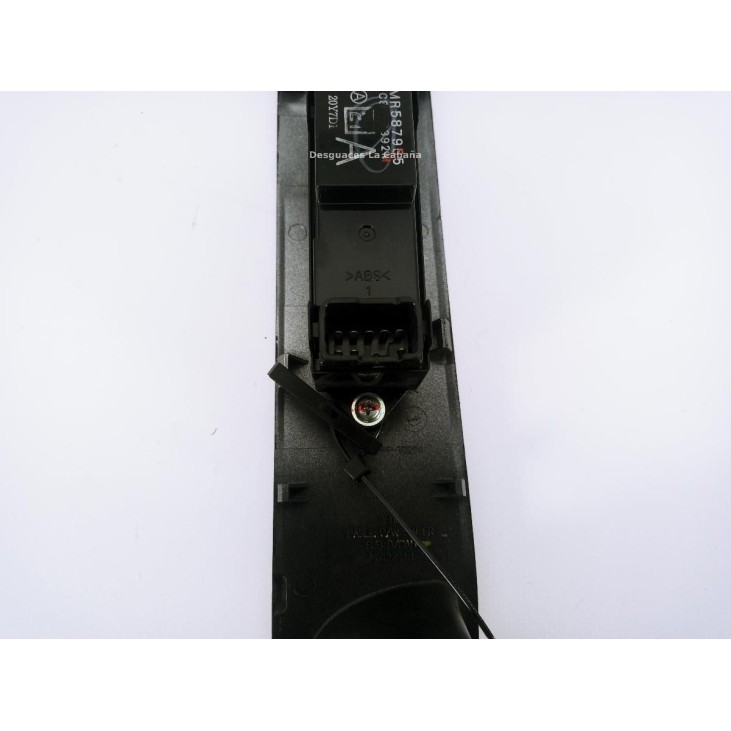 MANDO ELEVALUNAS PUERTA LAT DEL DER MITSUBISHI L 200 / TRITON (KA_T, KB_T) |Desguaces La Cabaña