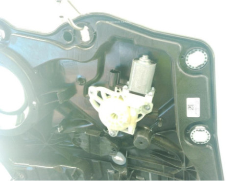 2439034 ELEVALUNAS PUERTA LAT TRA DER FORD PUMA|Desguaces La Cabaña