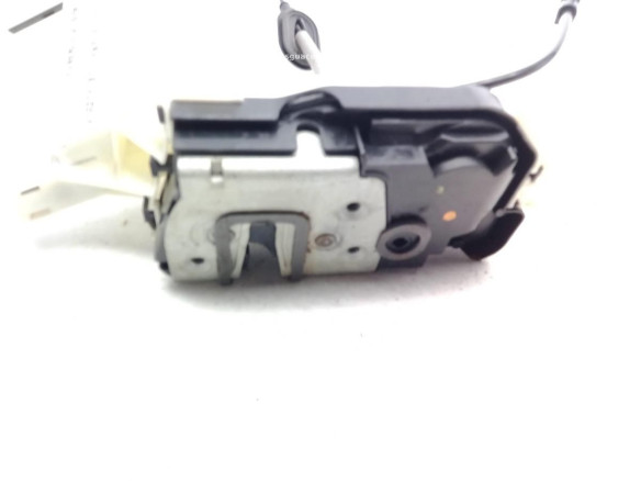 2819381 CERRADURA PUERTA LAT TRA IZQ FORD PUMA|Desguaces La Cabaña