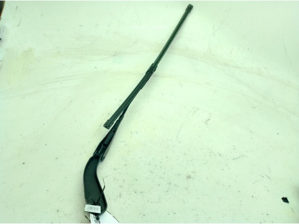 61617297553 BRAZO LIMPIAPARABRISAS DEL IZQ BMW 4 Gran Coupe (F36)|Desguaces La Cabaña