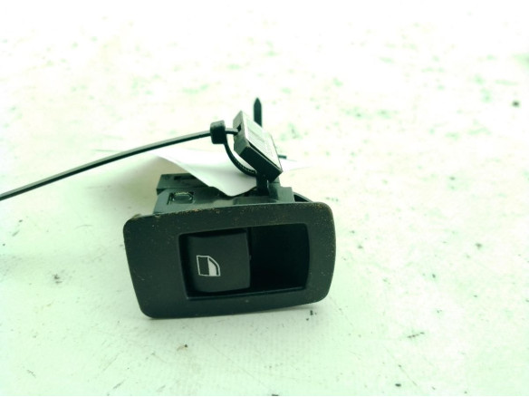 61319208107 MANDO ELEVALUNAS PUERTA LAT TRA DER BMW 4 Gran Coupe (F36)|Desguaces La Cabaña