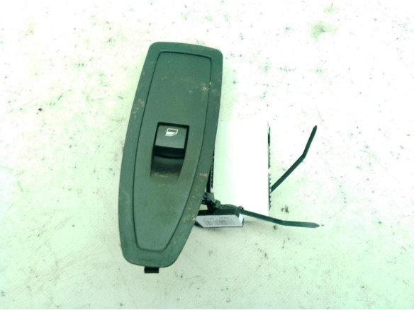 61319208107 MANDO ELEVALUNAS PUERTA LAT DEL DER BMW 4 Gran Coupe (F36)|Desguaces La Cabaña