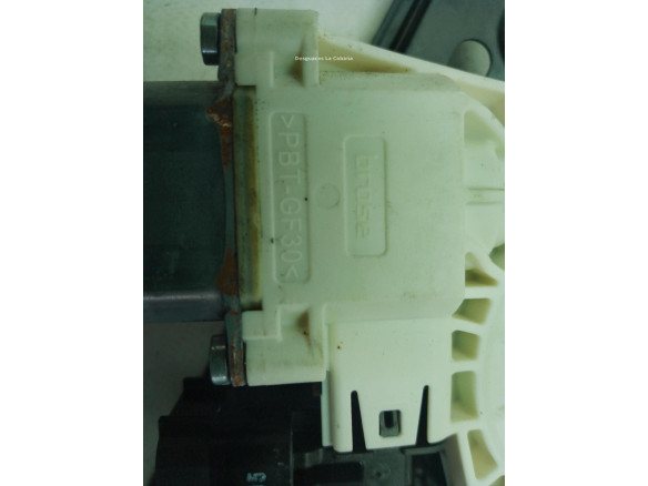 T4N29082 ELEVALUNAS PUERTA LAT TRA DER JAGUAR XE (X760)|Desguaces La Cabaña