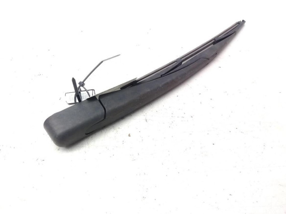988111H000 BRAZO LIMPIAPARABRISAS TRA PORTÓN KIA CEE'D Fastback (ED)|Desguaces La Cabaña