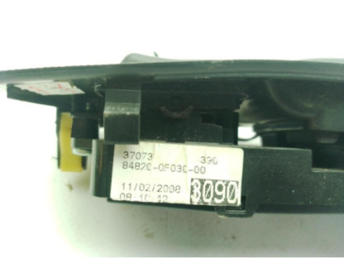 848200F03000 MANDO ELEVALUNAS PUERTA LAT DEL IZQ TOYOTA COROLLA Verso (ZER_, ZZE12_, R1_)|Desguaces La Cabaña