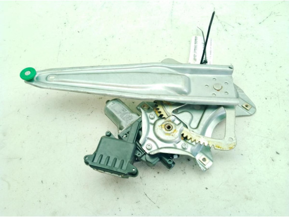 6983002210 ELEVALUNAS PUERTA LAT TRA DER TOYOTA AURIS TOURING SPORTS (_E18_)|Desguaces La Cabaña