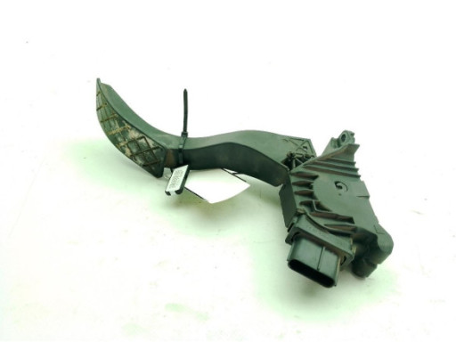 5E0807221P PARAGOLPES DEL SKODA OCTAVIA III Combi (5E5)|Desguaces La Cabaña