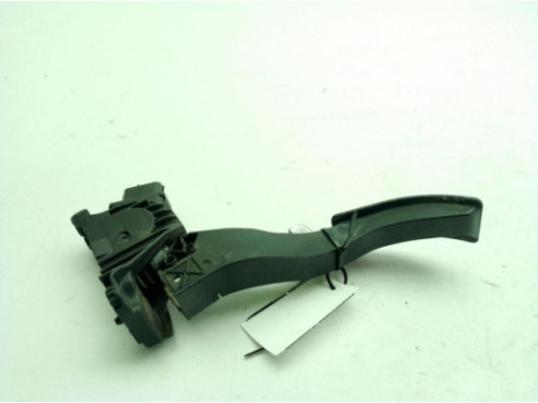 5E0807221P PARAGOLPES DEL SKODA OCTAVIA III Combi (5E5)|Desguaces La Cabaña 2