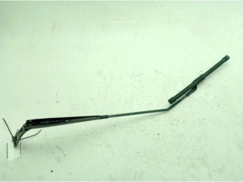 2090764 BRAZO LIMPIAPARABRISAS DEL DER FORD PUMA|Desguaces La Cabaña