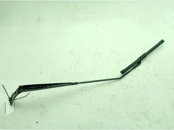 2090764 BRAZO LIMPIAPARABRISAS DEL DER FORD PUMA|Desguaces La Cabaña