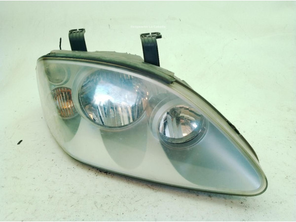 FARO DERECHO SSANGYONG RODIUS|Desguaces La Cabaña