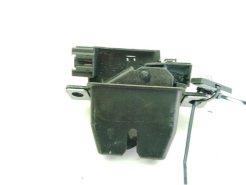 CERRADURA PORTON / TAPA MALETA FORD PUMA|Desguaces La Cabaña