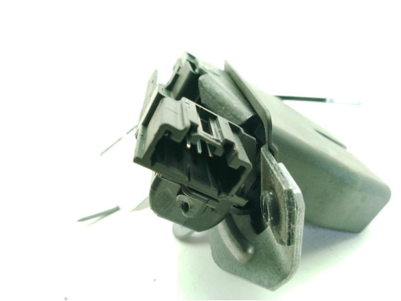 CERRADURA PORTON / TAPA MALETA FORD PUMA|Desguaces La Cabaña