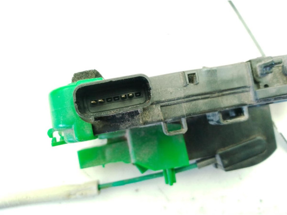 814203Z000 CERRADURA PUERTA LAT TRA DER HYUNDAI i40 (VF)|Desguaces La Cabaña