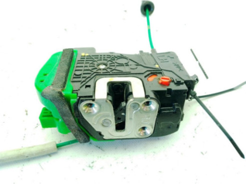 814103Z000 CERRADURA PUERTA LAT TRA IZQ HYUNDAI i40 (VF)|Desguaces La Cabaña
