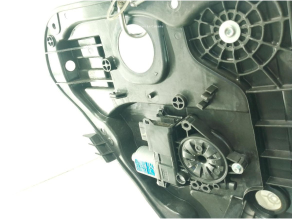 834713Z000 ELEVALUNAS PUERTA LAT TRA IZQ HYUNDAI i40 (VF)|Desguaces La Cabaña